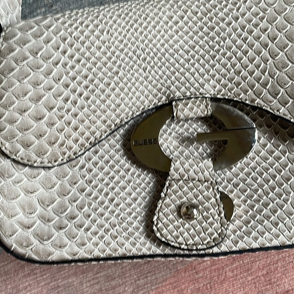 Guess Snakeskin Y2K 90s Shoulder Purse - Picture 12 of 16